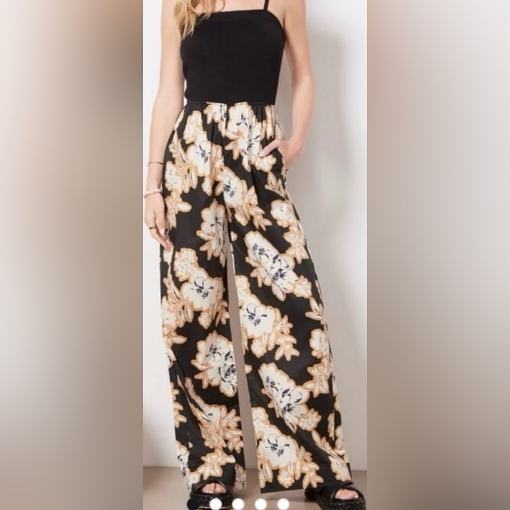 Evereve Miley Floral Wide-Leg Jumpsuit - Black and Cream